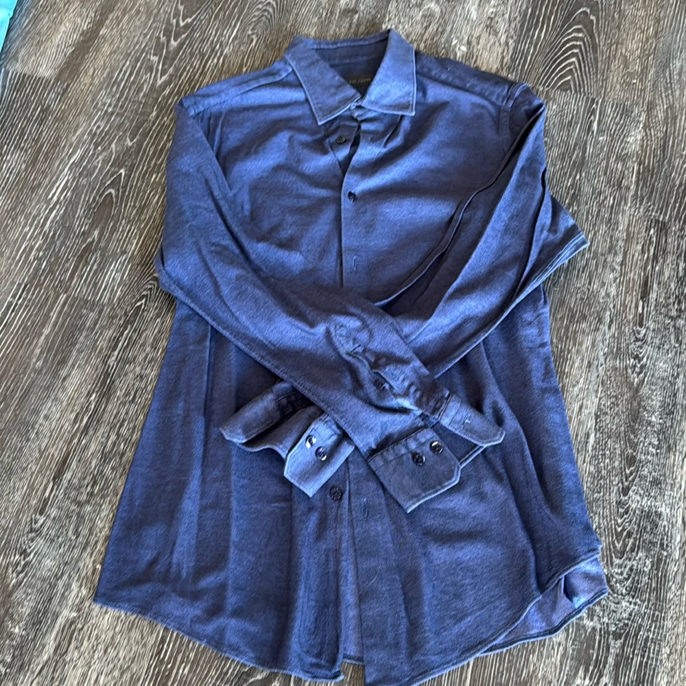 Pal Zileri Man Shirt Midnight blue- looks like a Large to me